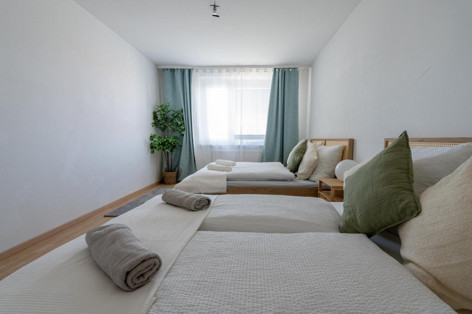 Two Bedrooms - 85 Squaremeters - 4 Min To U6 Dresdner Str فيينا المظهر الخارجي الصورة