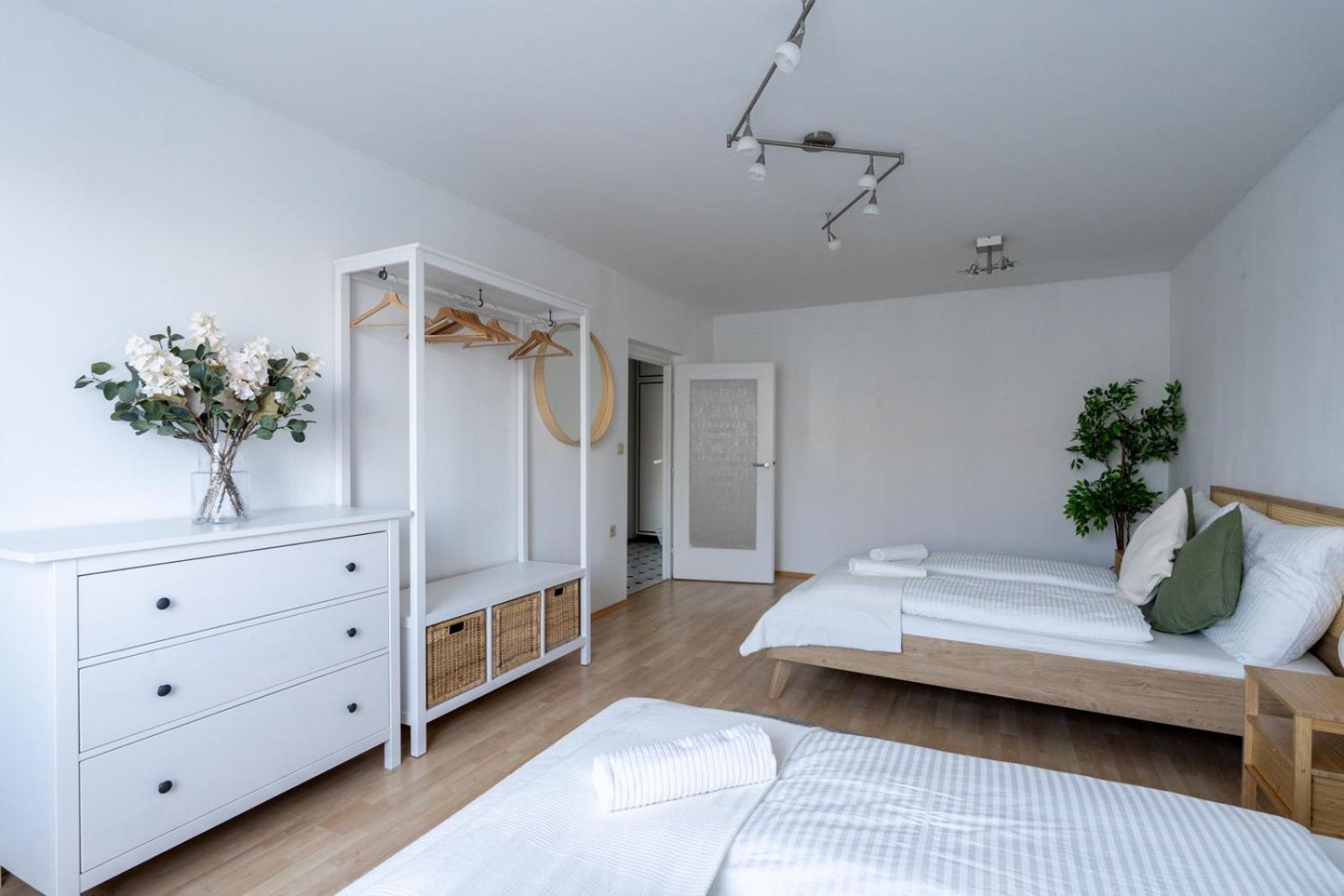 Two Bedrooms - 85 Squaremeters - 4 Min To U6 Dresdner Str فيينا المظهر الخارجي الصورة